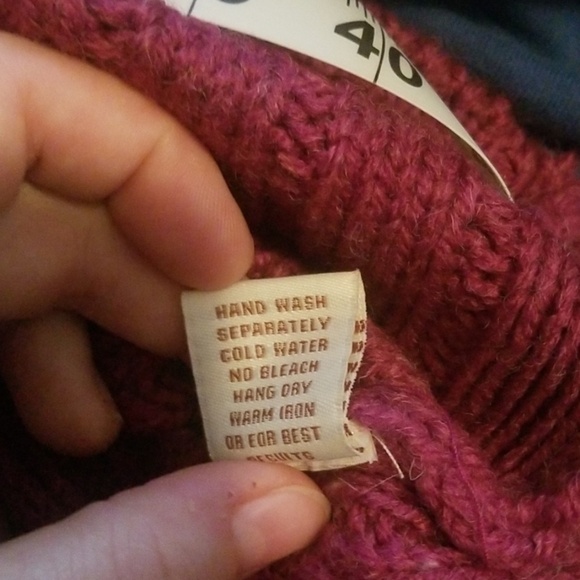 Nwt Magenta cap sleeve cowl neck sweater - Picture 6 of 7